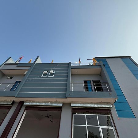 Hotel Raghunath Palace Khatu Exterior photo