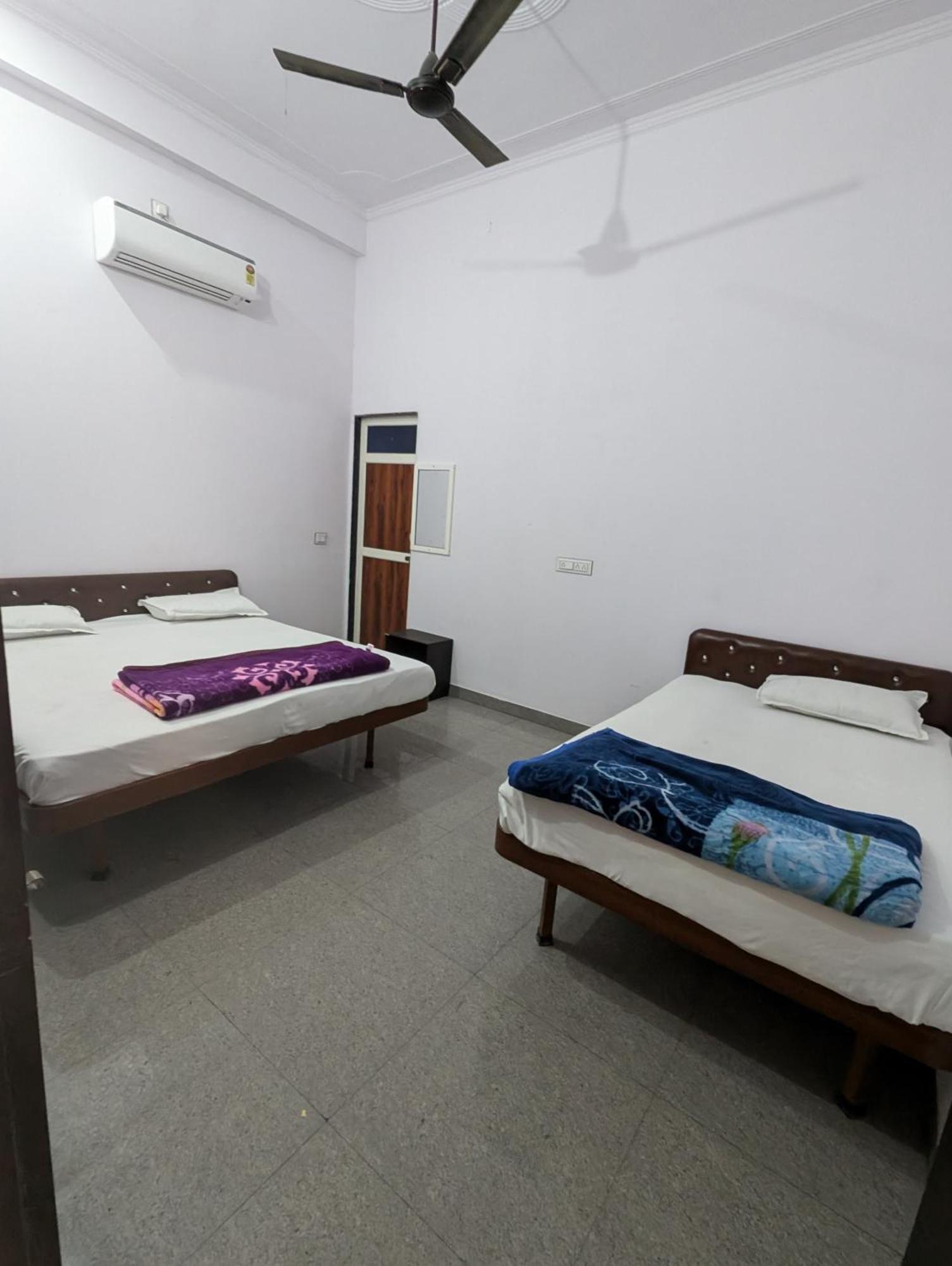 Hotel Raghunath Palace Khatu Exterior photo