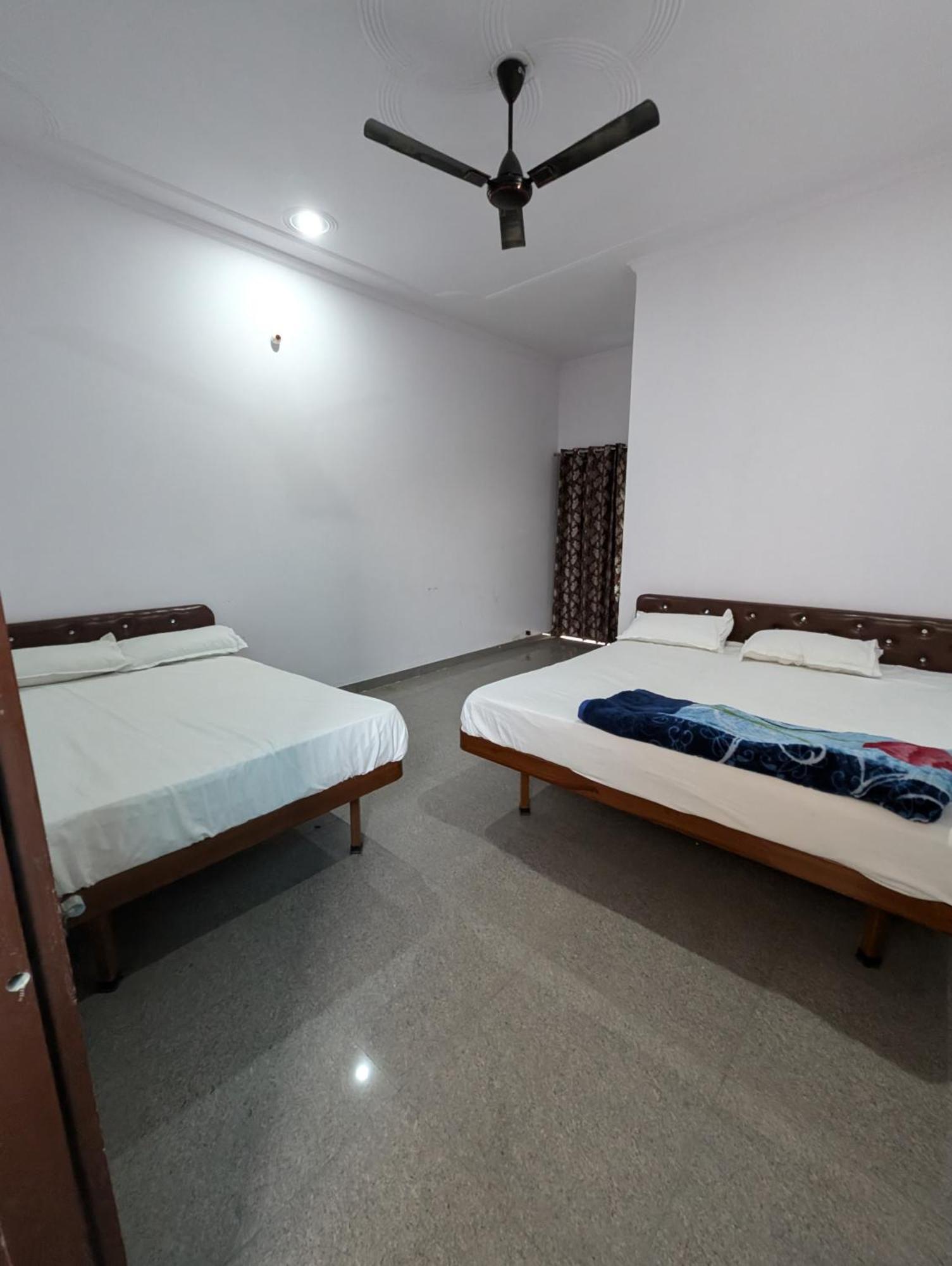 Hotel Raghunath Palace Khatu Exterior photo